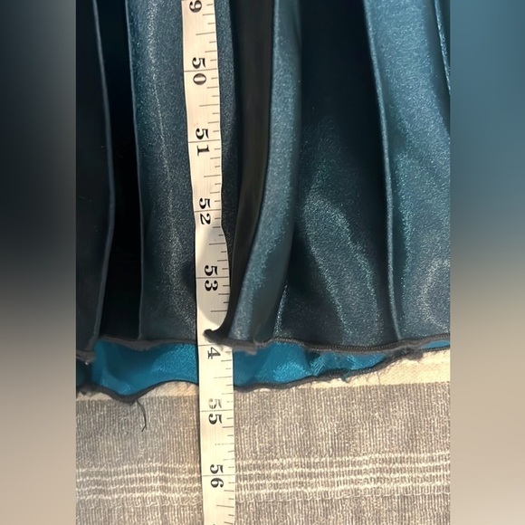 🔥Betsy & Adam,Stunning Statement Gown, Long Ity Ombre Charmous Dress,EUC,Size 6 - Picture 14 of 16